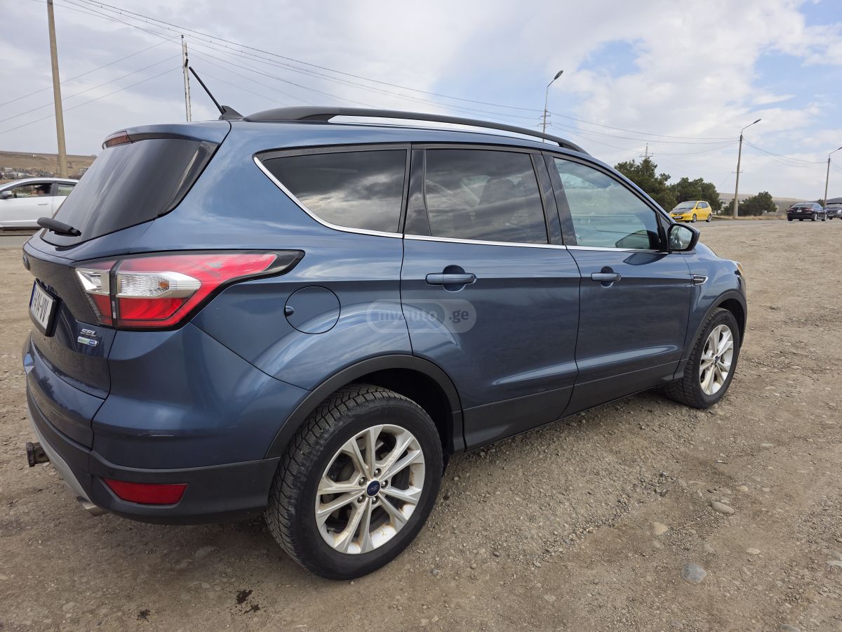 Ford Escape - фото 7