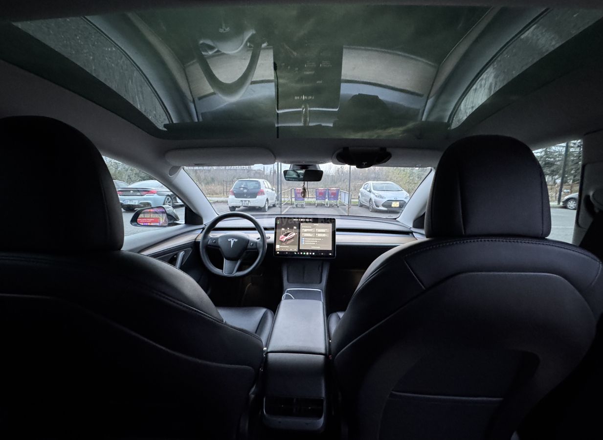 Tesla Model 3 - фото 7