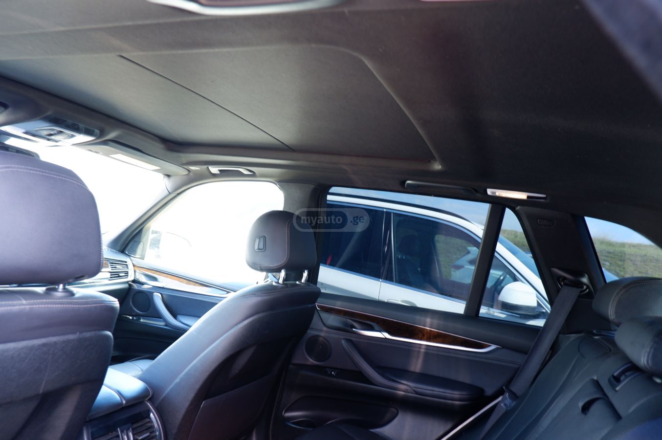 BMW X5 - фото 10