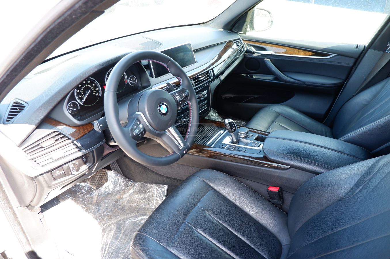 BMW X5 - фото 13