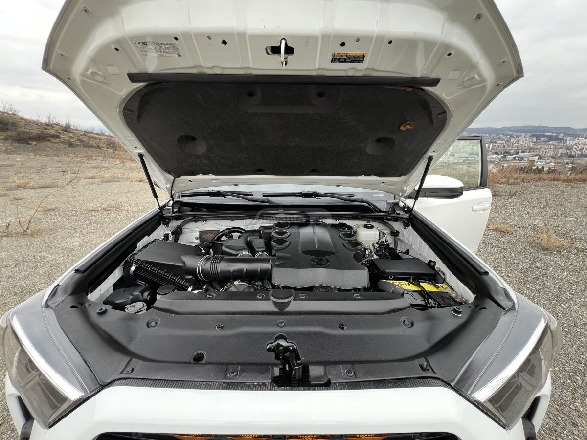 Toyota 4 Runner - фото 12