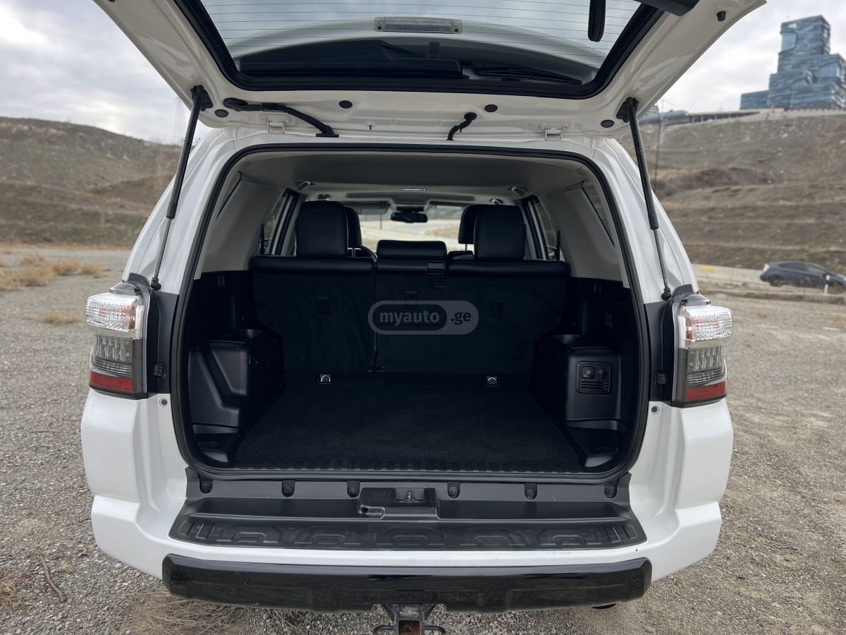 Toyota 4 Runner - фото 9