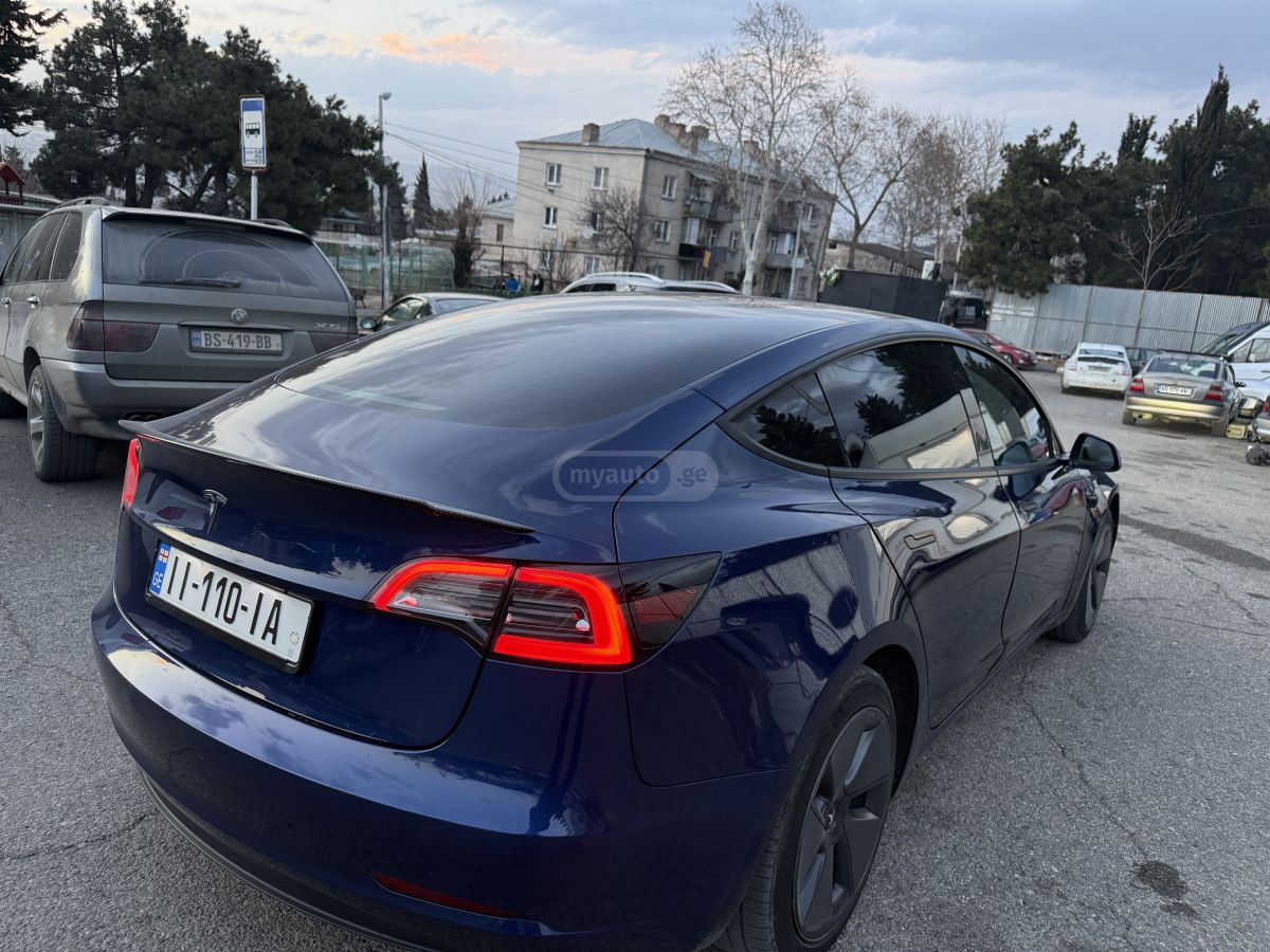 Tesla Model 3 - фото 4