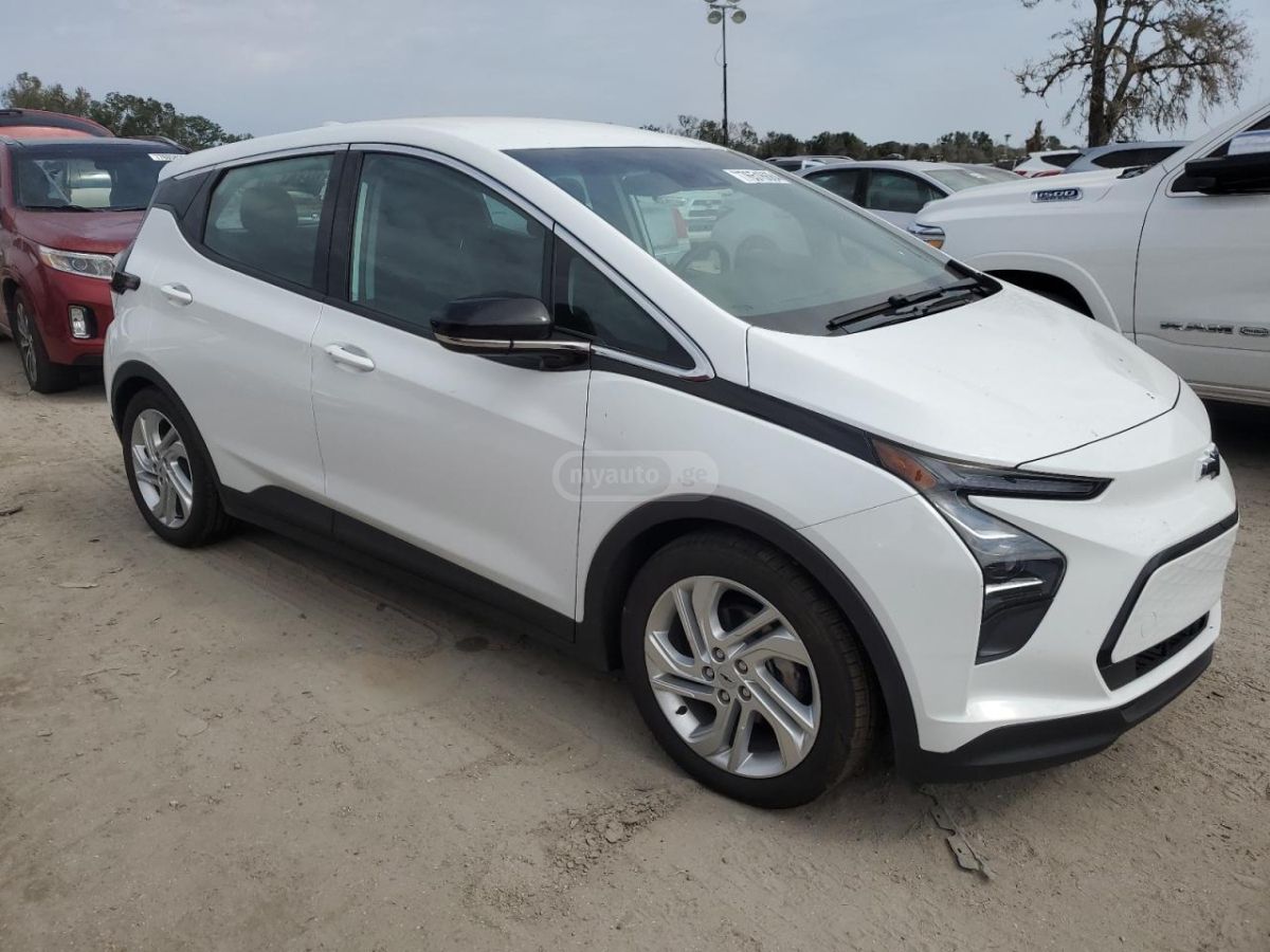 Chevrolet 1LT 4dr Wagon Automatic — миниатюра 4