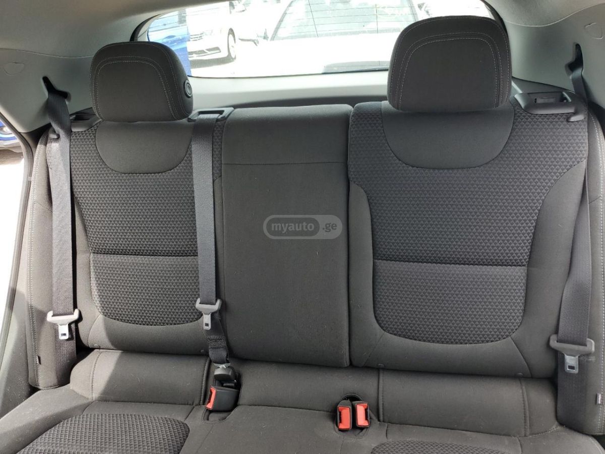 Chevrolet 1LT 4dr Wagon Automatic — миниатюра 9