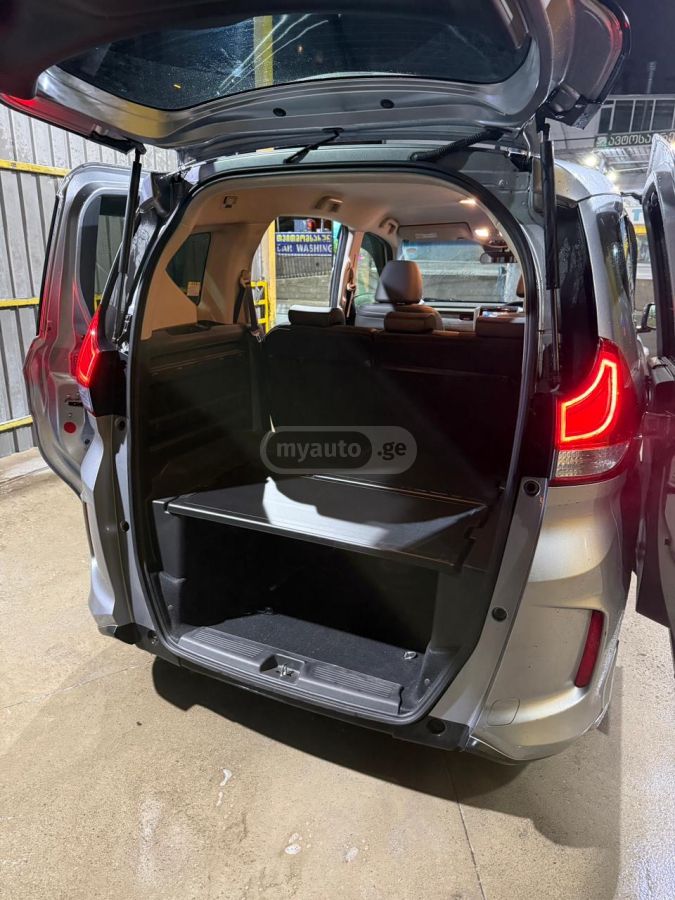 Honda Freed - фото 10