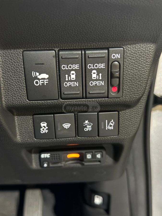 Honda Freed - фото 13