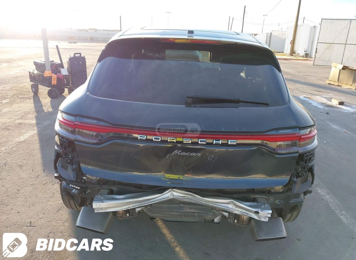 Porsche Macan - фото 8