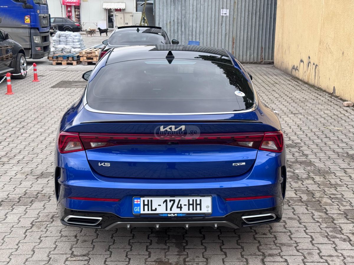 Kia K5 - фото 5