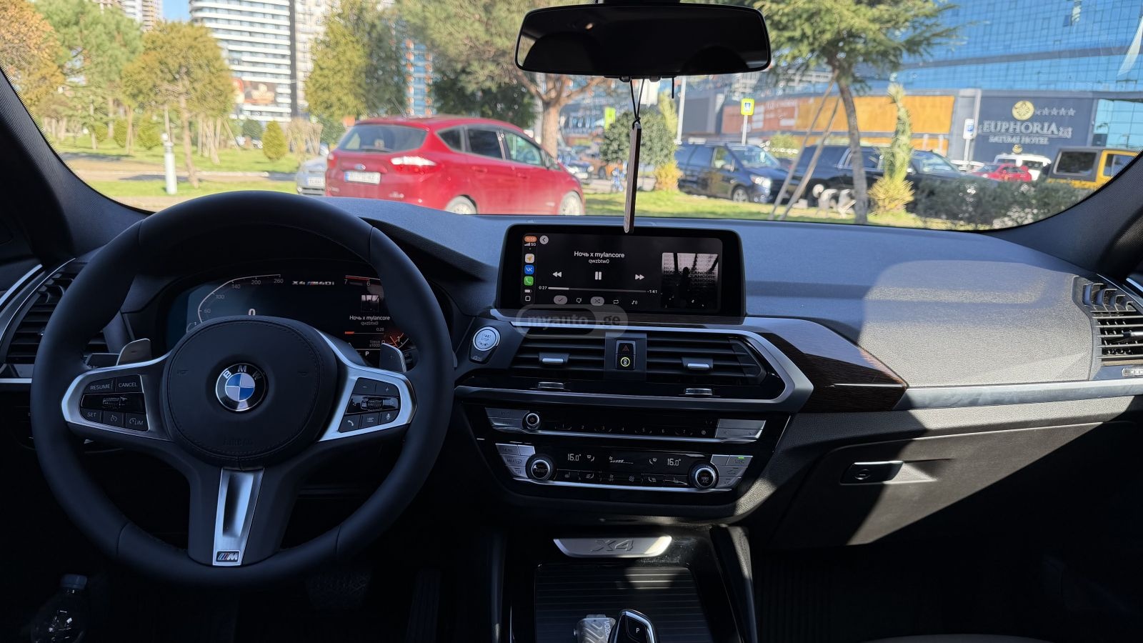 BMW  — миниатюра 5