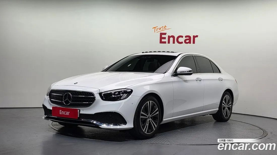 Mercedes-Benz E 63 AMG 2021 — миниатюра 1