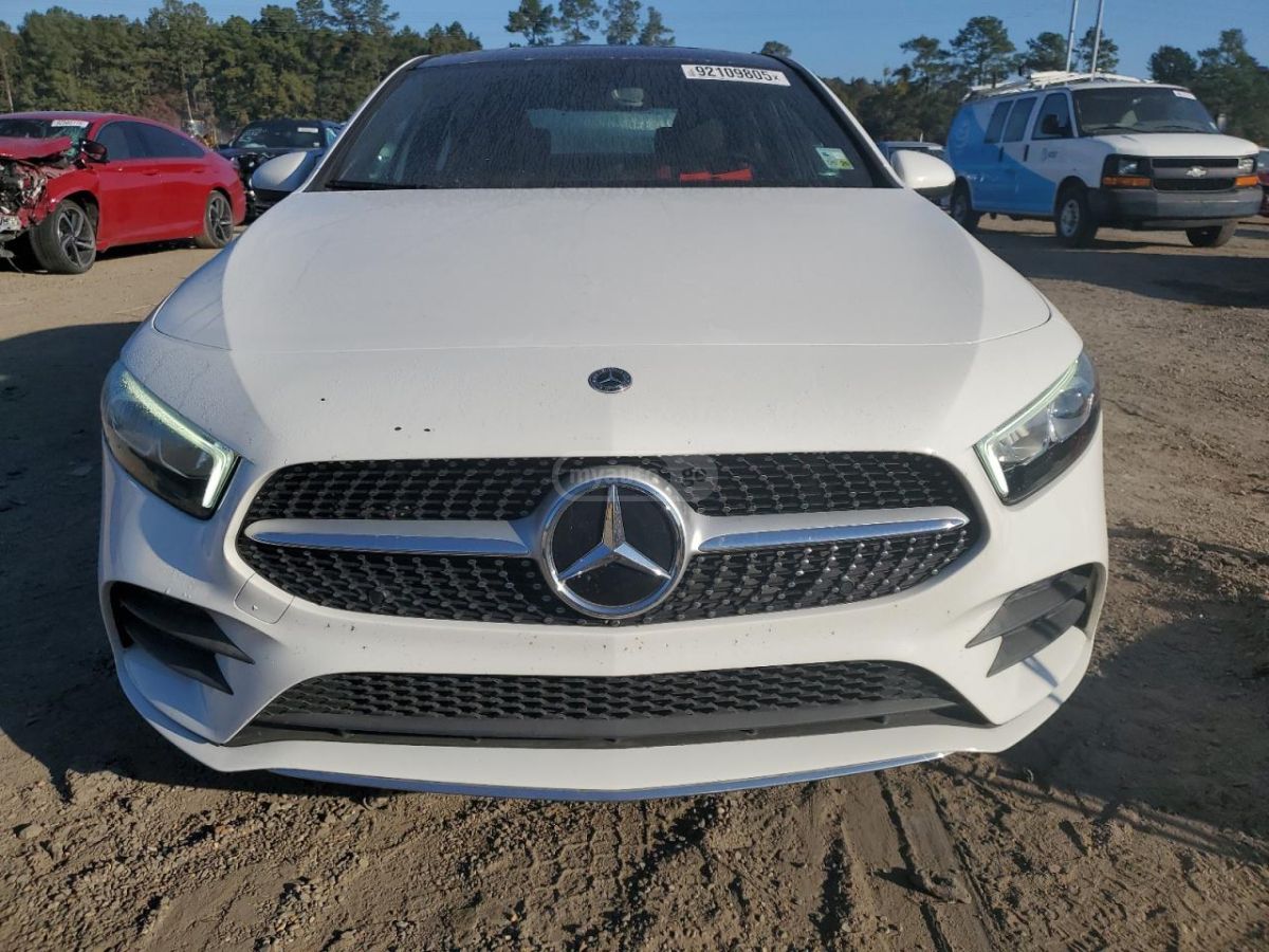 Mercedes-Benz A 220 2022 — миниатюра 5