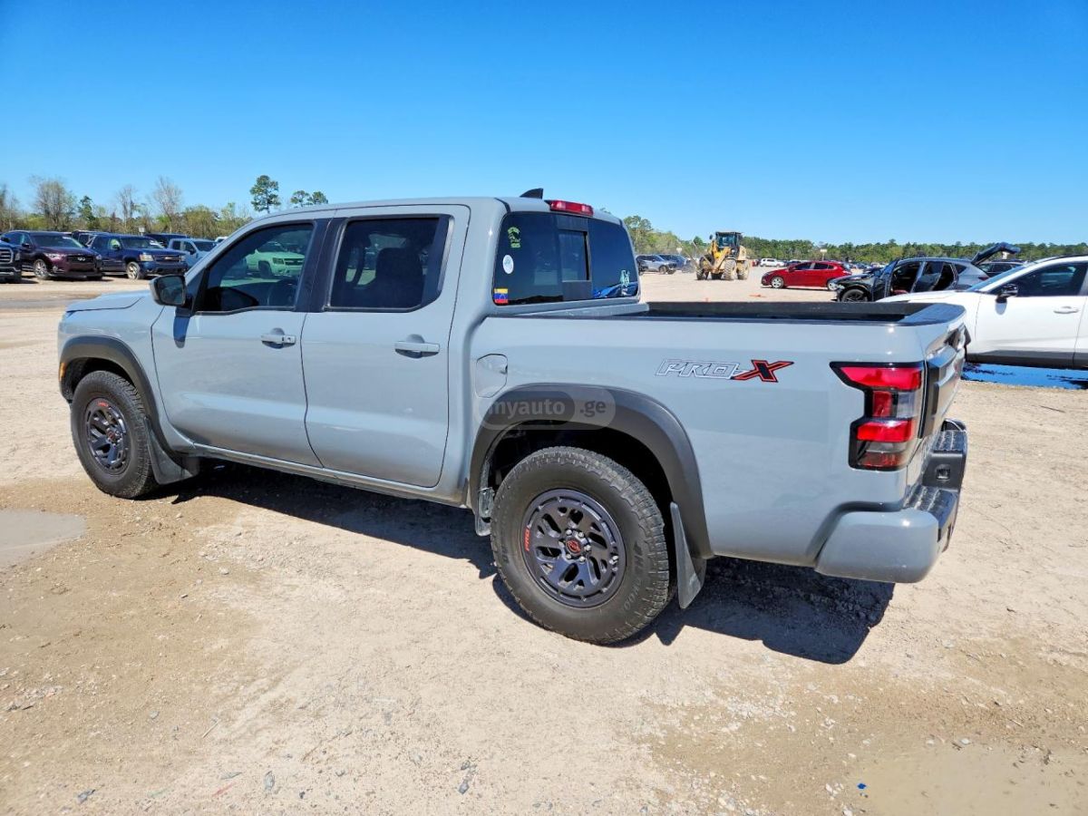 Nissan Frontier 2025 — миниатюра 2