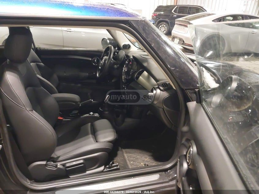 MINI Cooper 2024 — миниатюра 5