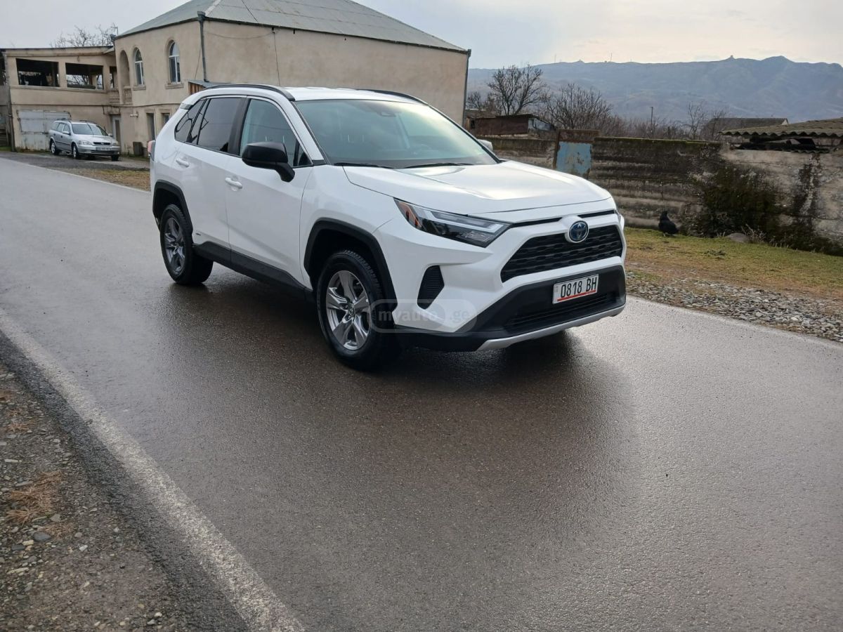 Toyota LE 4dr All-Wheel Drive Automat — миниатюра 6