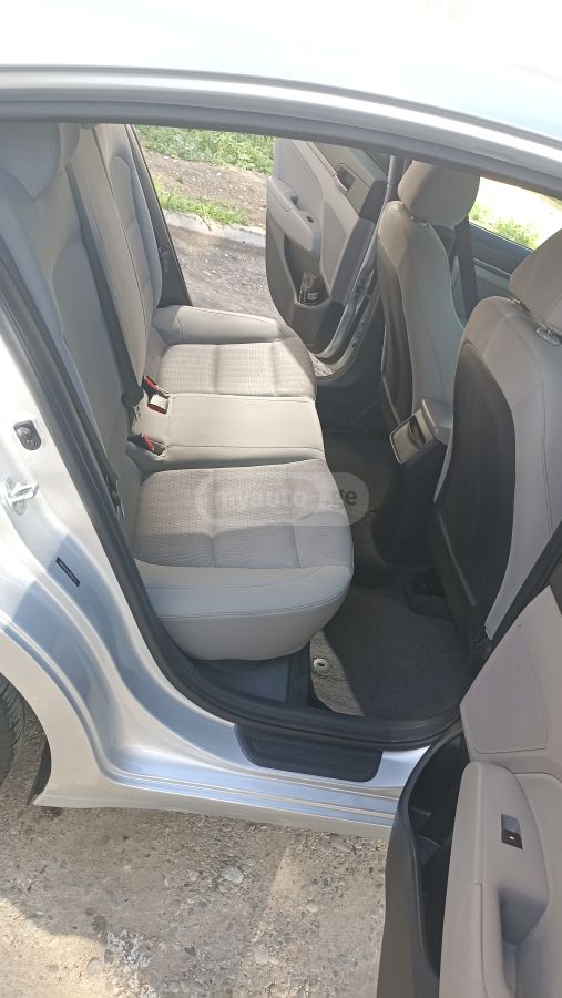 Hyundai Elantra - фото 11