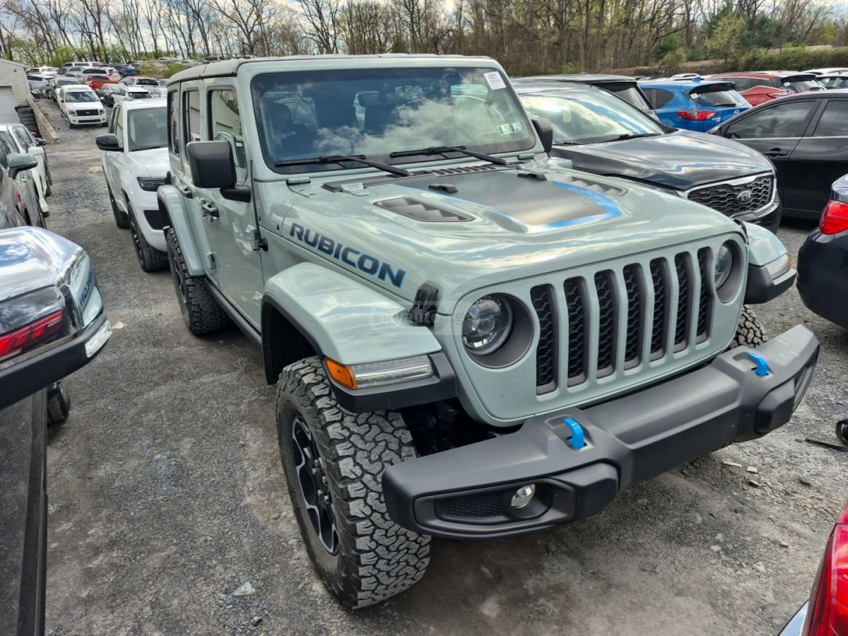 Jeep Wrangler - фото 1