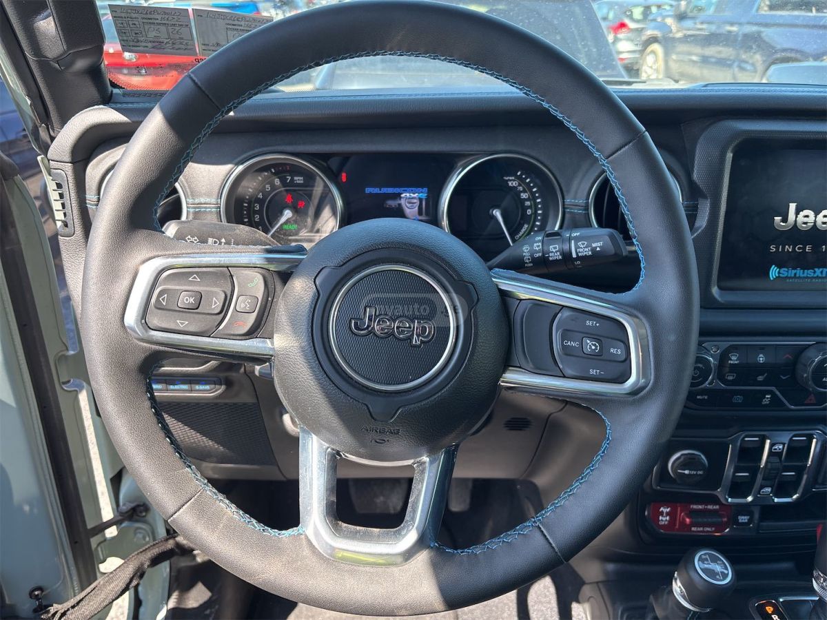 Jeep Wrangler - фото 7