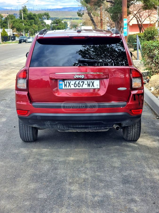 Jeep Compass - фото 11