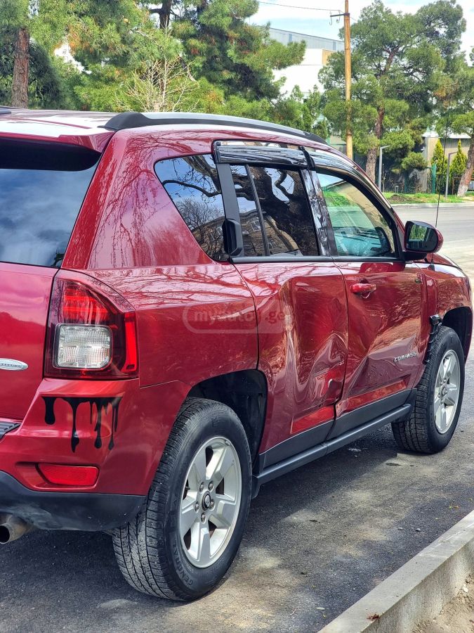 Jeep Compass - фото 12