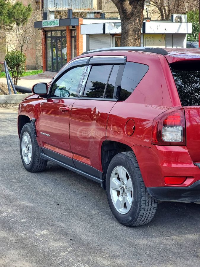 Jeep Compass - фото 13