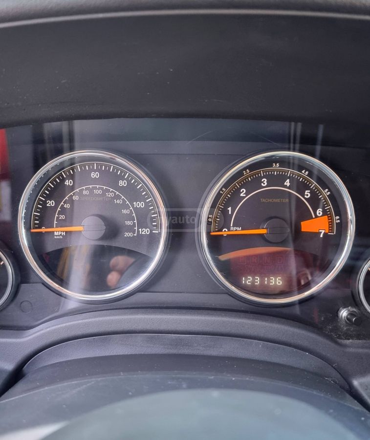 Jeep Compass - фото 6