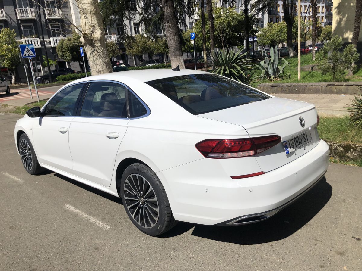 Volkswagen Passat Limited Edition 2022 — миниатюра 5