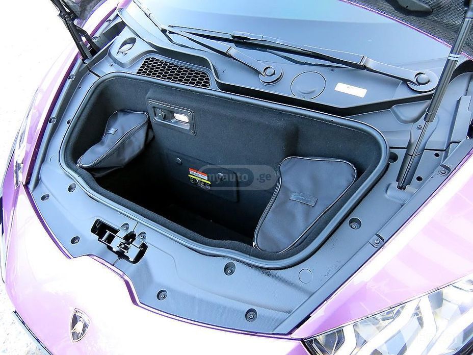 Lamborghini Huracn 2023 — миниатюра 13