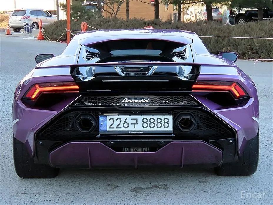 Lamborghini Huracn 2023 — миниатюра 4