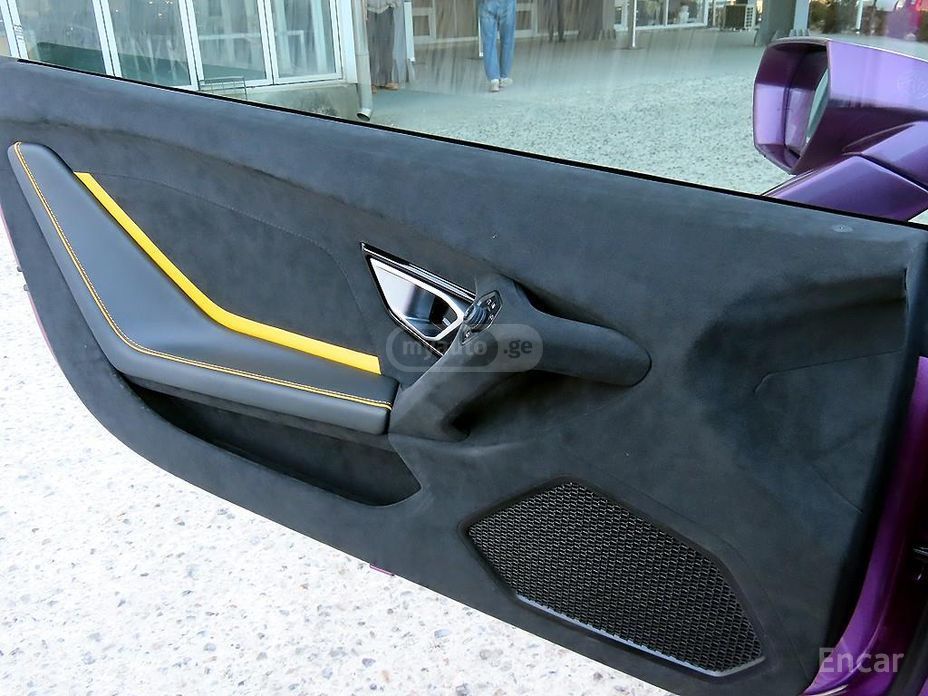 Lamborghini Huracn 2023 — миниатюра 9