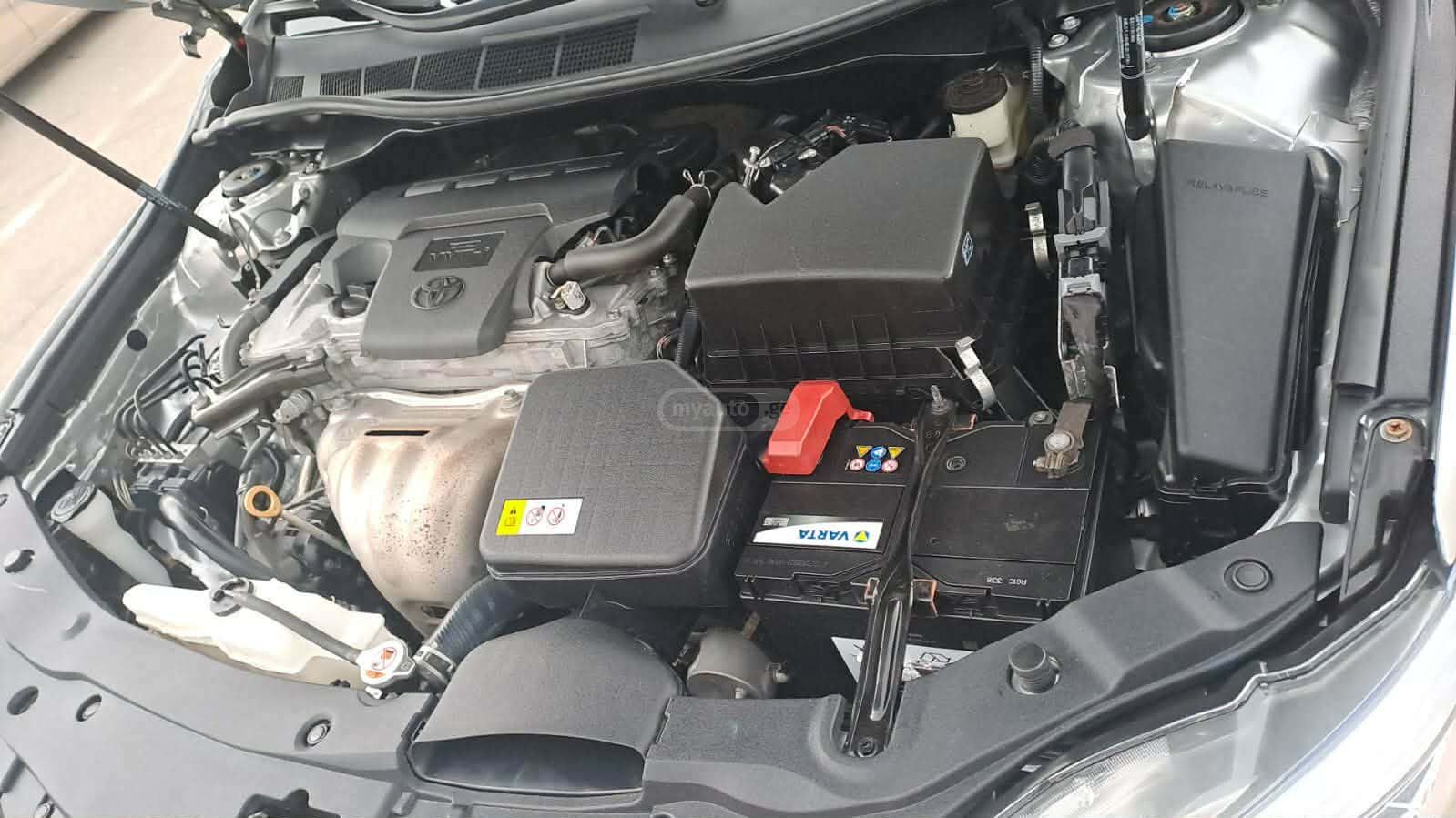 Toyota Camry - фото 12