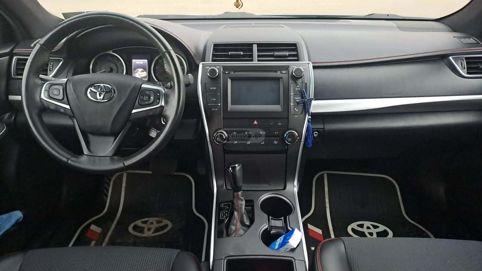 Toyota Camry - фото 7