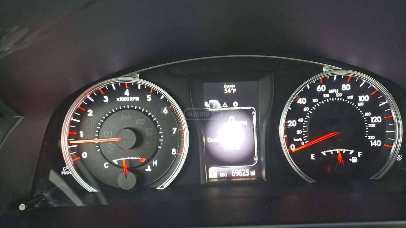 Toyota Camry - фото 9