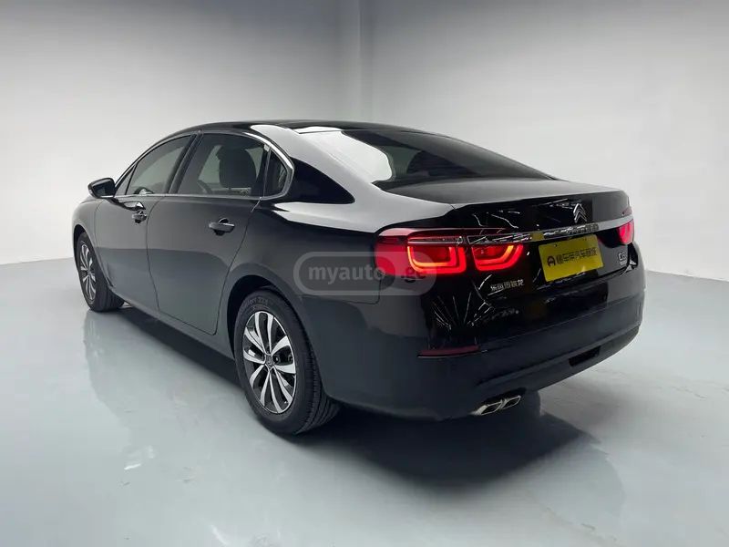 Citroen C6 2021 — миниатюра 5