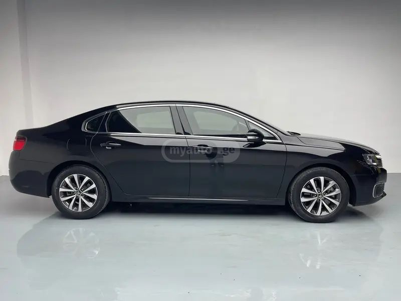 Citroen C6 2021 — миниатюра 8