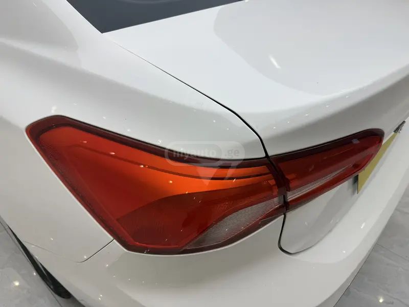 Ford Focus - фото 10