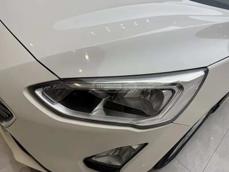 Ford Focus - фото 9