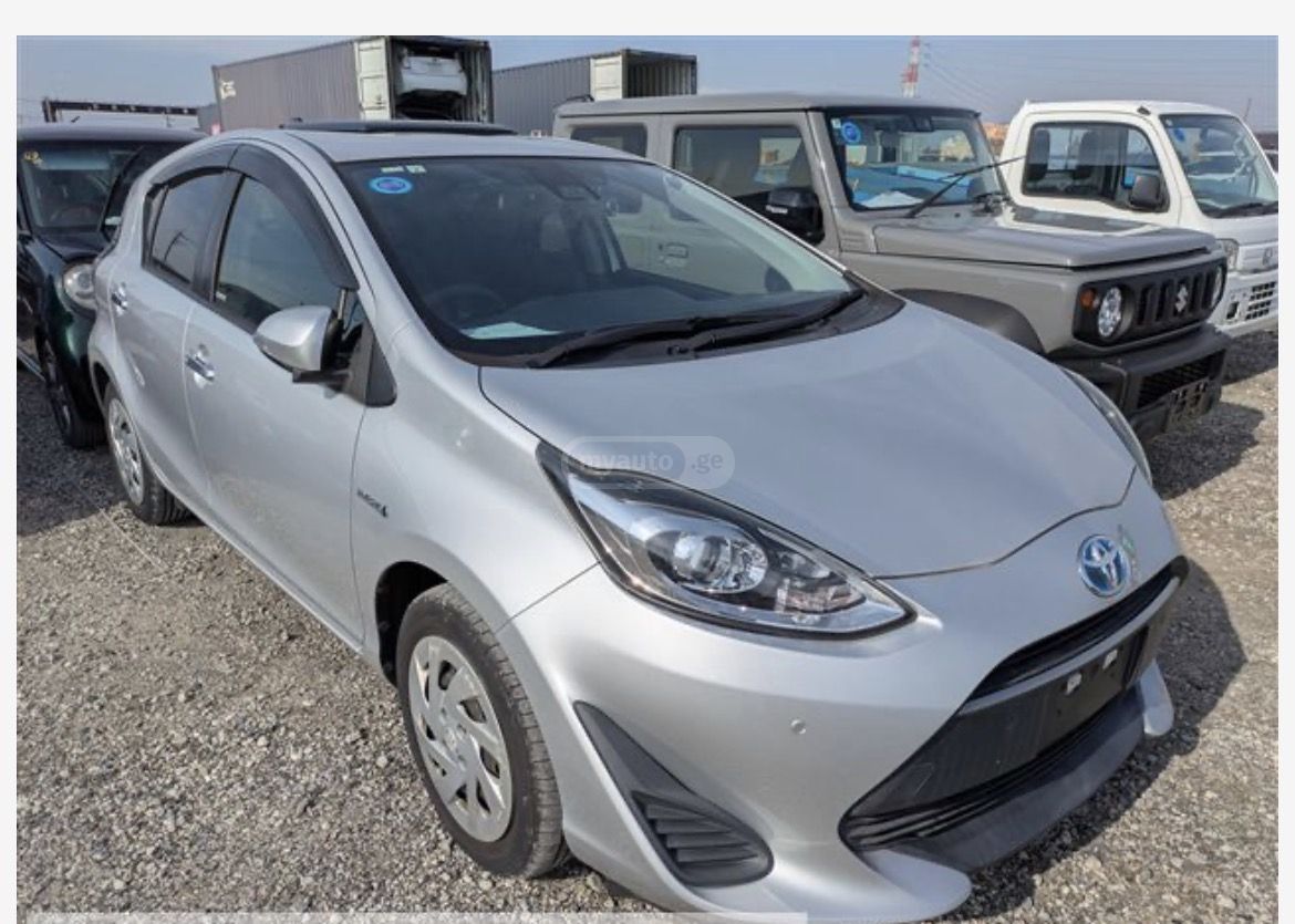 Toyota Aqua - фото 1