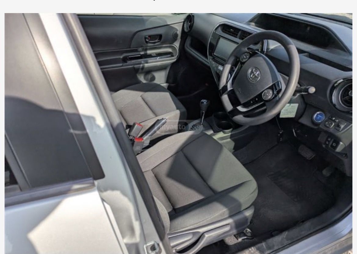 Toyota Aqua - фото 11