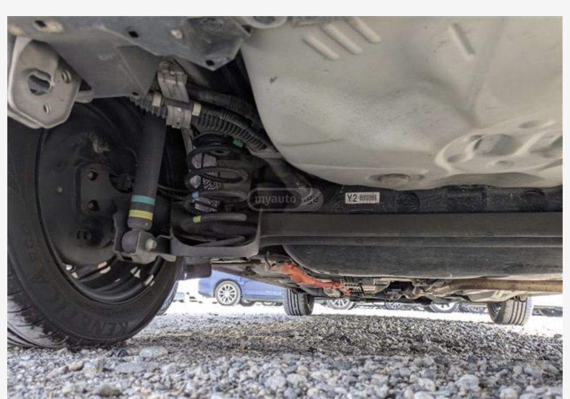 Toyota Aqua - фото 5