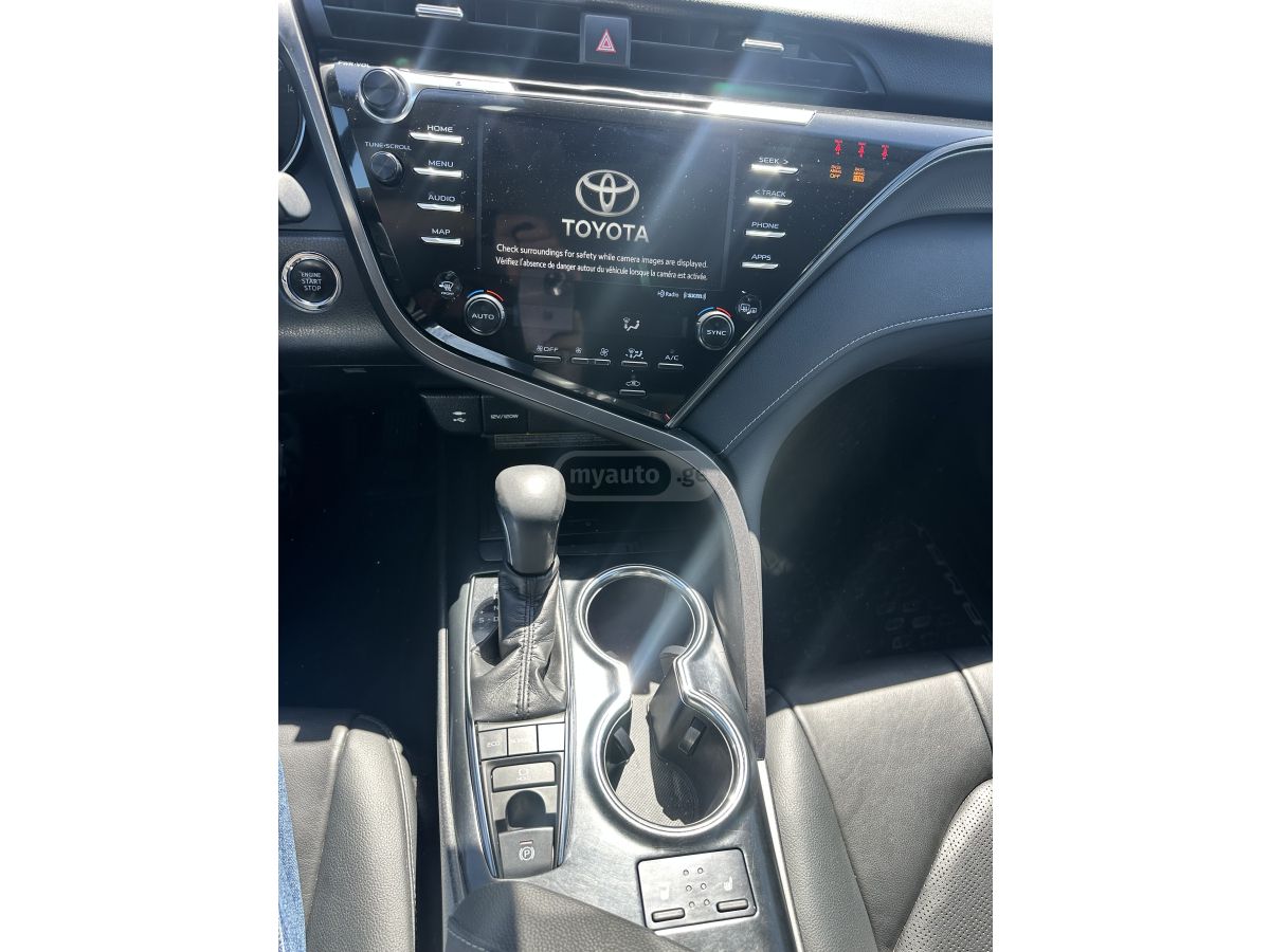 Toyota Camry - фото 10