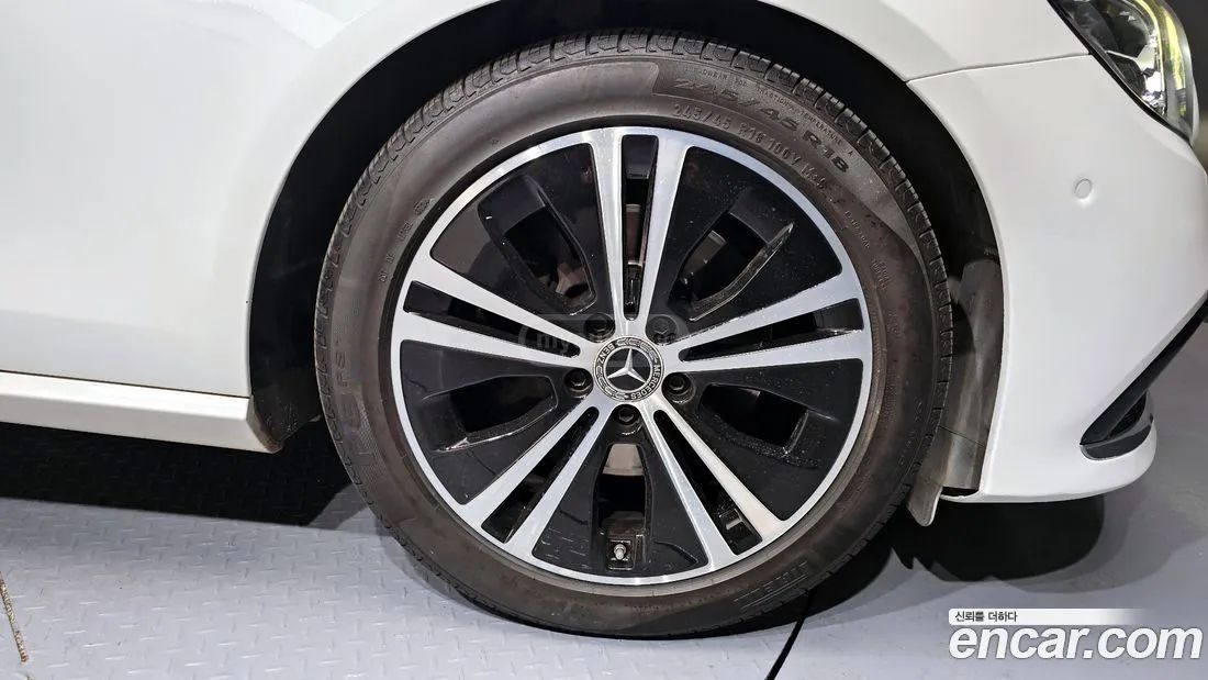 Mercedes-Benz E53 AMG - фото 5