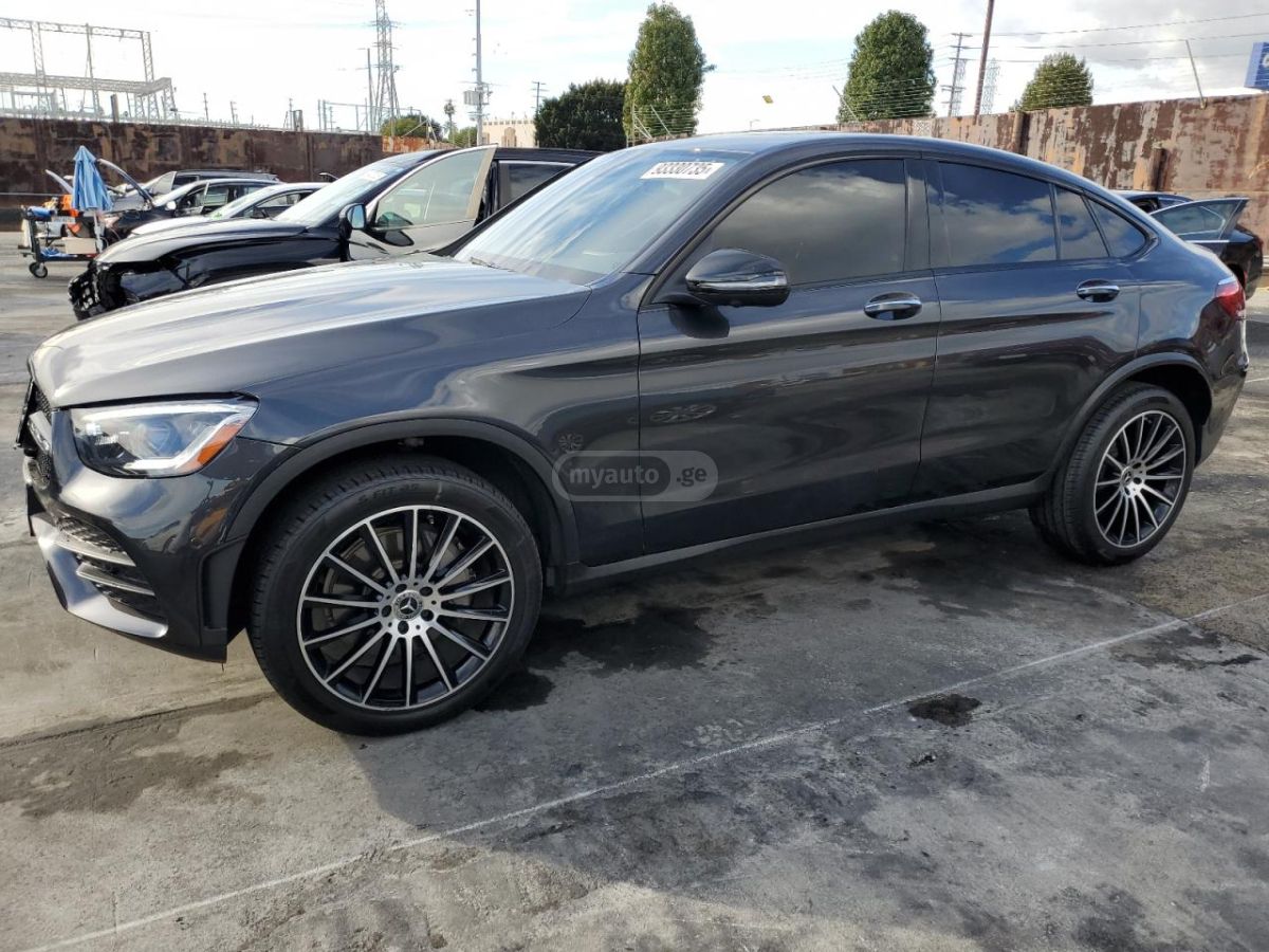 Mercedes-Benz GLC 300 Coupe 2022 — миниатюра 3