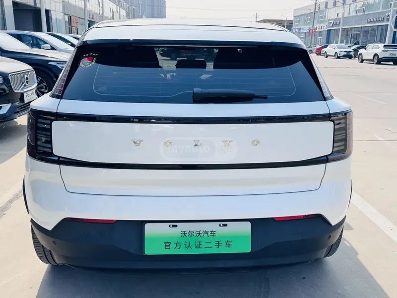 Volvo EX30 2025 — миниатюра 4