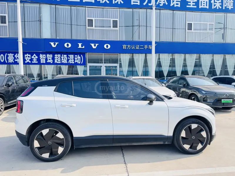 Volvo EX30 2025 — миниатюра 6