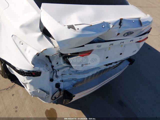 Toyota Camry LE 2025 — миниатюра 6