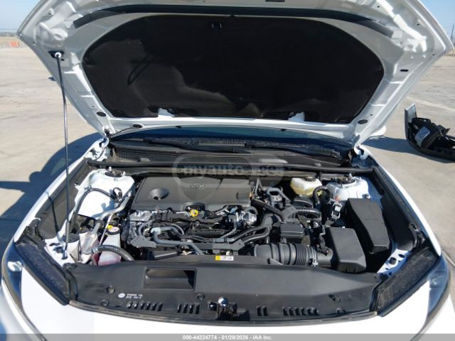 Toyota Camry LE 2025 — миниатюра 8