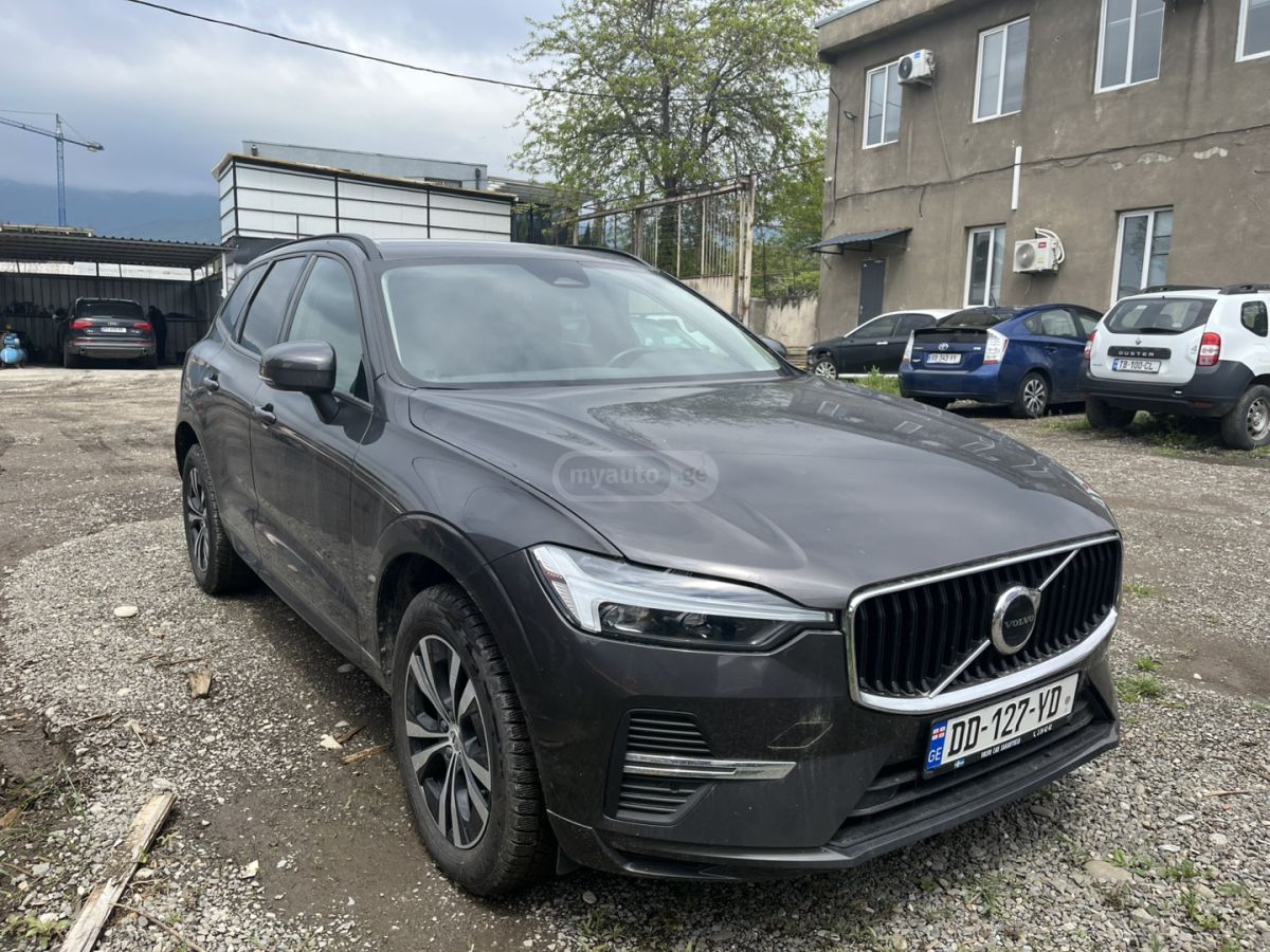 Volvo XC 60 2022 — миниатюра 1