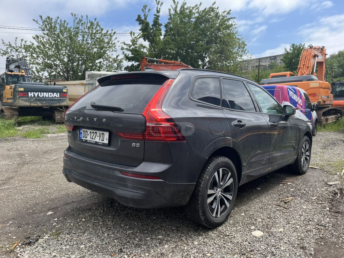 Volvo XC 60 2022 — миниатюра 4