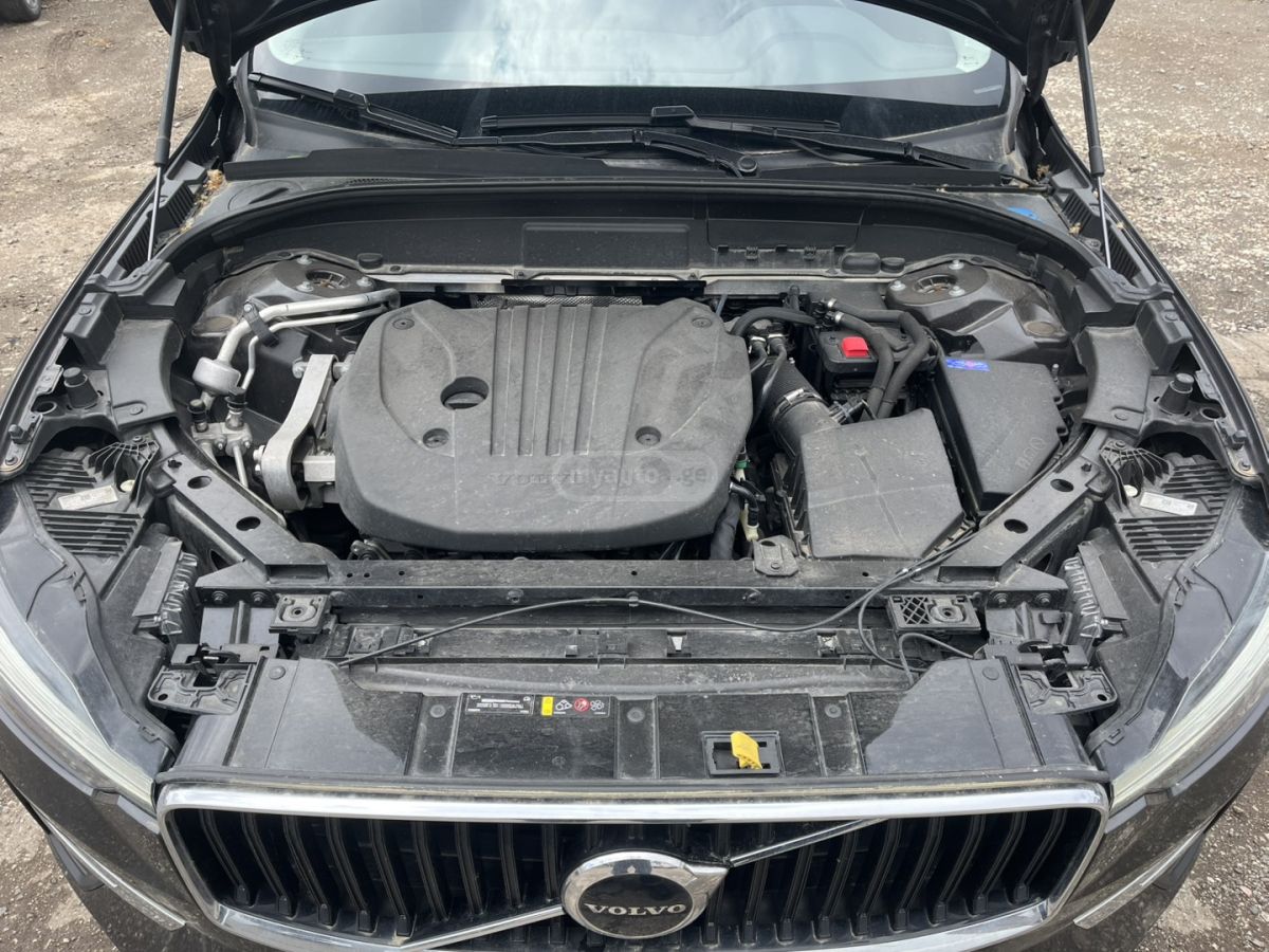 Volvo XC 60 2022 — миниатюра 5